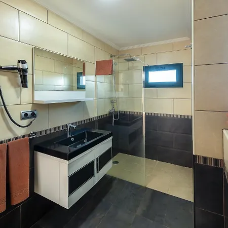 Villa Camelot Homes By Livvo Playa Blanca (Lanzarote)