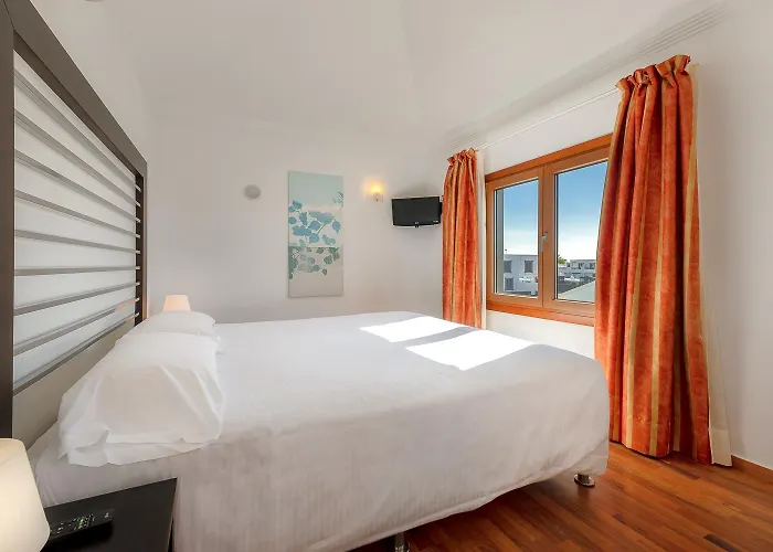 Camelot Homes By Livvo