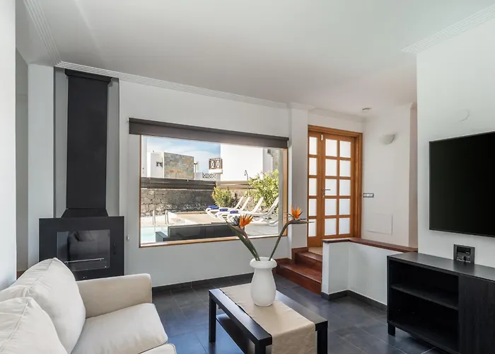 Camelot Homes By Livvo Βίλα