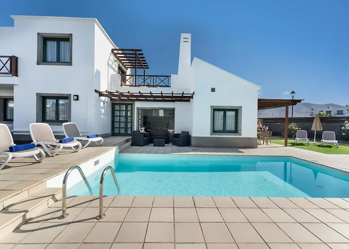 Βίλα Camelot Homes By Livvo *