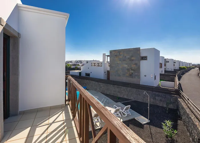 Camelot Homes By Livvo Villa *