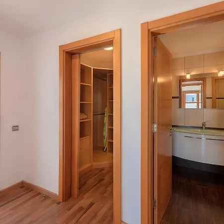 Villa Camelot Homes By Livvo *