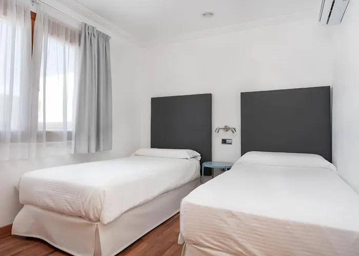 Camelot Homes By Livvo ヴィラ