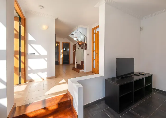 Camelot Homes By Livvo